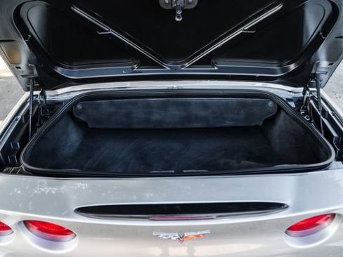 Used 2006 Chevrolet Corvette Convertible w/ Preferred Equipment Group image 75