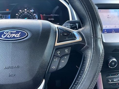 Used 2020 Ford Edge SEL FWD image 20