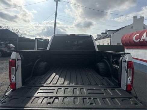 Used 2019 Ford F250 Lariat w/ Lariat Value Package image 23