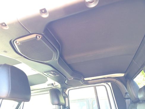 Certified 2021 Jeep Gladiator Overland image 17