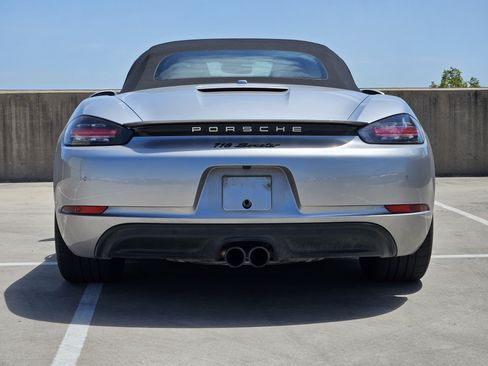 Used 2024 Porsche 718 Boxster RWD image 7