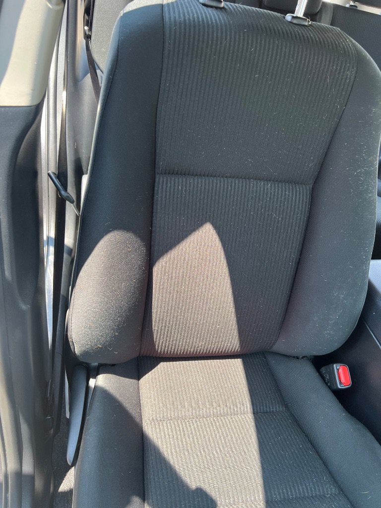 Used 2017 Toyota RAV4 LE w/ All Weather Liner Package AWD/4WD image 28