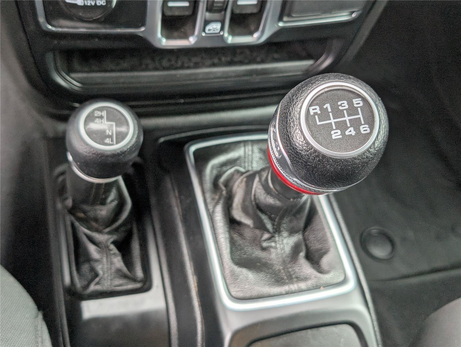 Used 2021 Jeep Wrangler Unlimited Sport AWD/4WD image 25