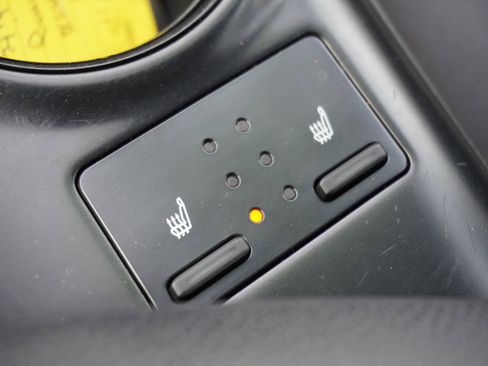 Used 2018 Toyota Camry LE image 23