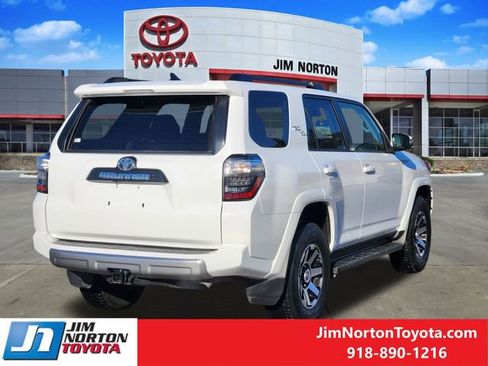 Used 2024 Toyota 4Runner TRD Off-Road Premium image 6