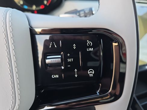 New 2026 Land Rover Range Rover Sport Dynamic SE image 18