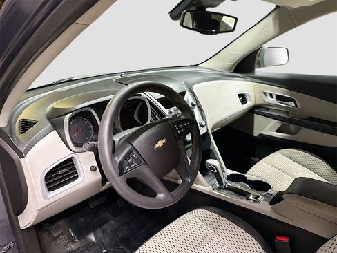 Used 2014 Chevrolet Equinox LS image 9