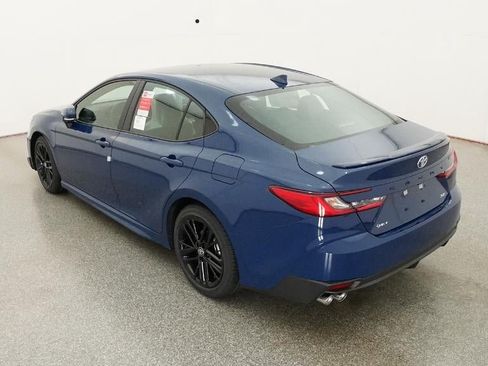 New 2026 Toyota Camry SE FWD image 5