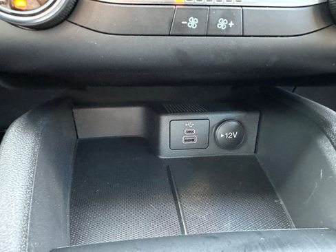 Used 2025 Ford Escape Active image 17