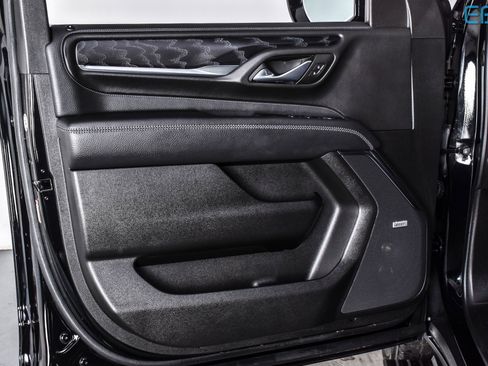 Used 2023 GMC Yukon Denali image 15