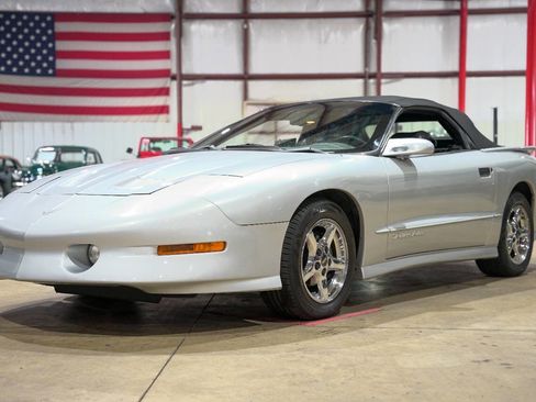 Used 1997 Pontiac Firebird Trans Am image 17