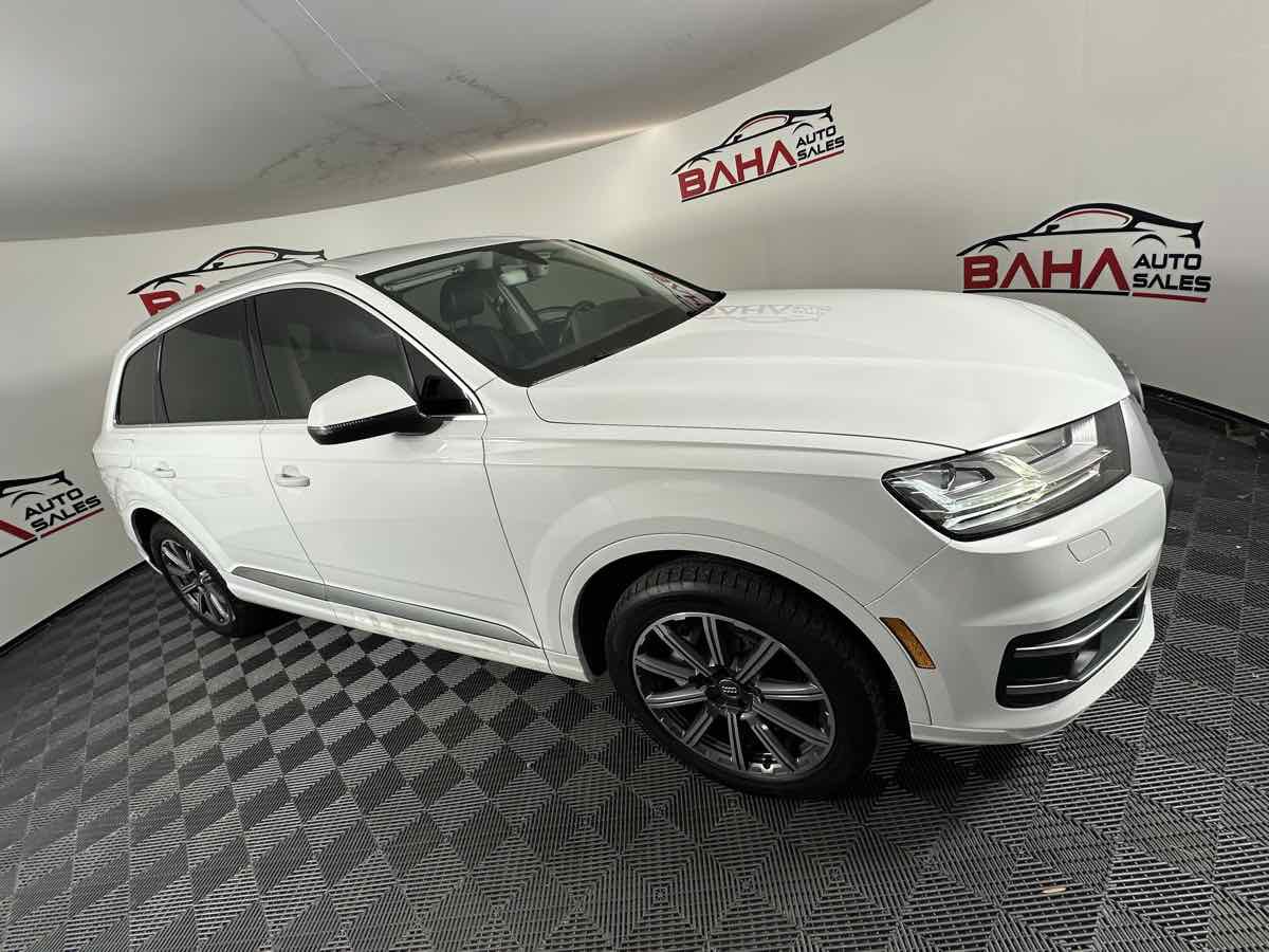 Used 2017 Audi Q7 3.0T Prestige w/ Prestige Package AWD/4WD image 11