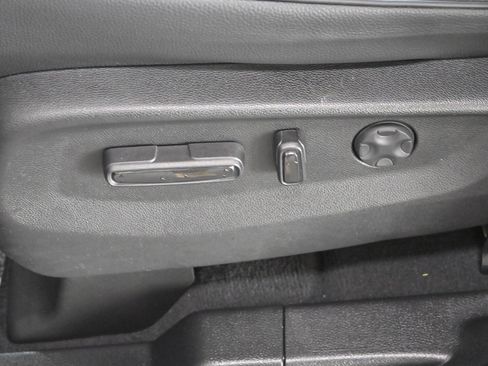 Used 2025 Honda Odyssey Elite image 9