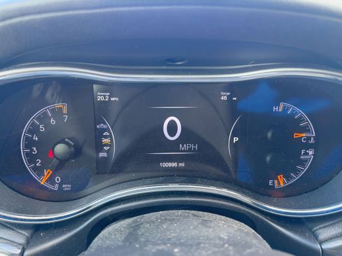 Used 2018 Jeep Grand Cherokee Overland image 17