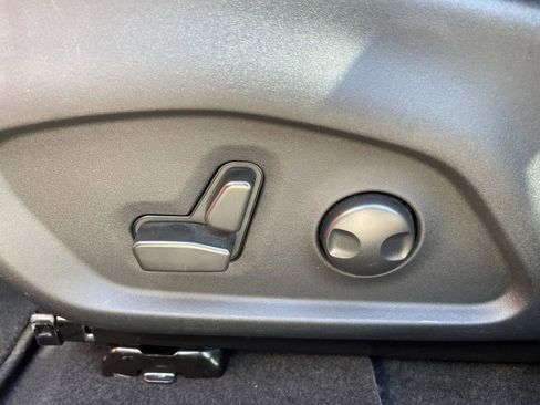 Used 2022 Jeep Compass Limited image 13