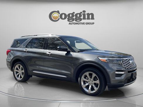 Used 2020 Ford Explorer Platinum w/ Premium Technology Package image 9