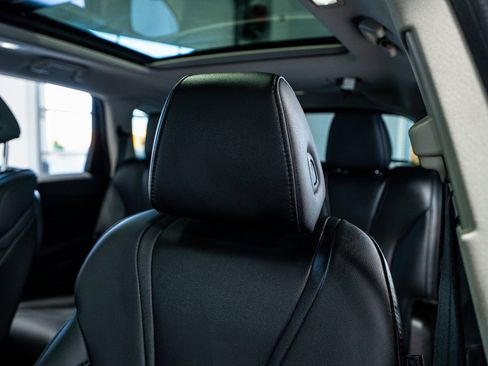 Used 2023 Acura MDX SH-AWD image 42