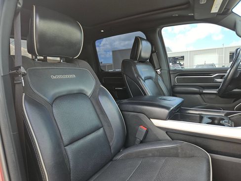 Used 2019 RAM 1500 Laramie w/ Sport Appearance Package AWD/4WD image 30