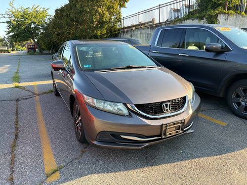 Used 2015 Honda Civic EX image 3