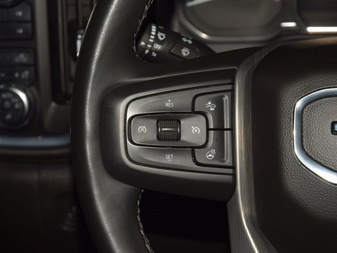 Used 2023 GMC Sierra 2500 Denali w/ Denali Ultimate Package image 39