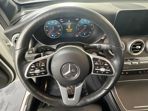 Used 2021 Mercedes-Benz GLC 300 4MATIC image 11