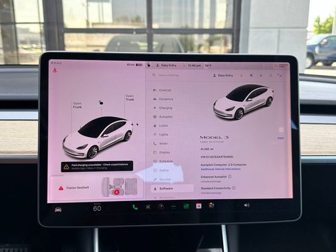 Used 2018 Tesla Model 3 Mid Range image 46