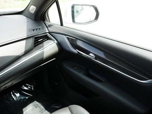 Used 2021 Cadillac XT5 Sportv AWD/4WD image 24
