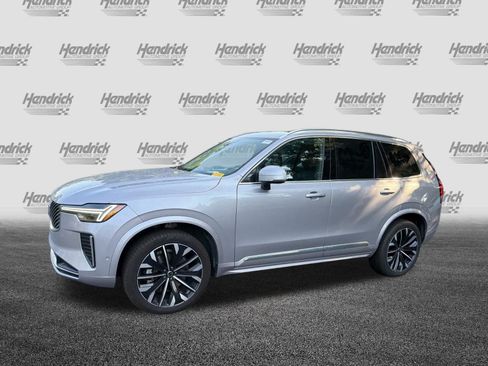 Certified 2026 Volvo XC90 B6 Plus AWD/4WD image 6