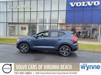 New 2026 Volvo XC40 B5 Core w/ Climate Package