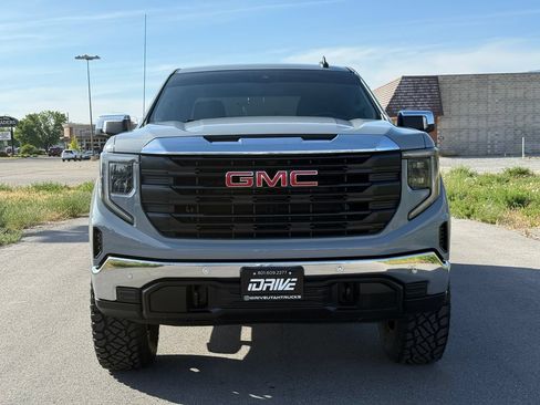 Used 2024 GMC Sierra 1500 Pro w/ Pro Value Package AWD/4WD image 7