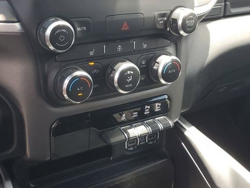 Used 2022 RAM 1500 Big Horn AWD/4WD image 26