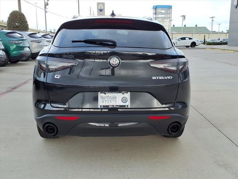 New 2025 Alfa Romeo Stelvio Sprint w/ Convenience Package image 8
