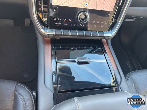 Used 2025 GMC Yukon Denali image 28