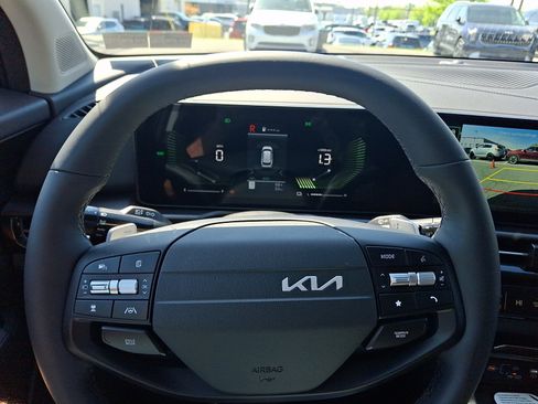 New 2026 Kia Sportage EX AWD/4WD image 13