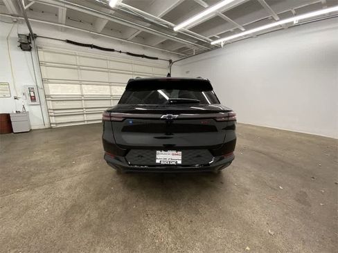 Used 2024 Chevrolet Equinox EV RS image 5