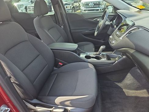 Used 2018 Chevrolet Malibu LT image 10