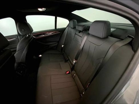 Used 2023 BMW 530i w/ Convenience Package RWD image 12
