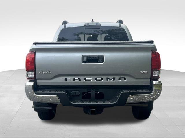 Used 2023 Toyota Tacoma SR5 AWD/4WD image 4