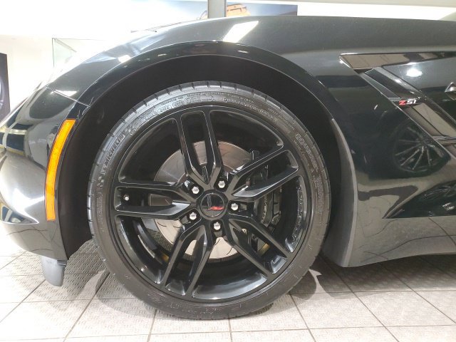 Used 2017 Chevrolet Corvette Stingray Convertible RWD image 18