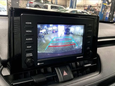 Certified 2022 Toyota RAV4 LE AWD/4WD image 27