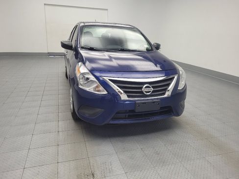Used 2018 Nissan Versa SV FWD image 14