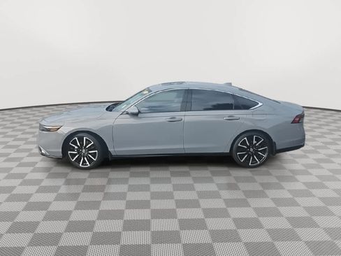 Used 2025 Honda Accord Touring image 5
