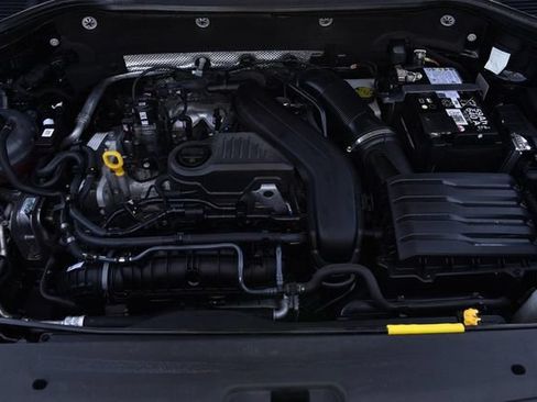 Certified 2024 Volkswagen Taos SE AWD/4WD image 26