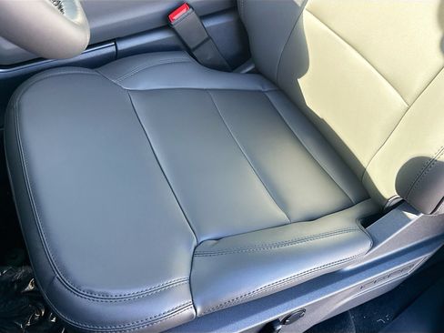 New 2026 Ford Expedition Active RWD image 27