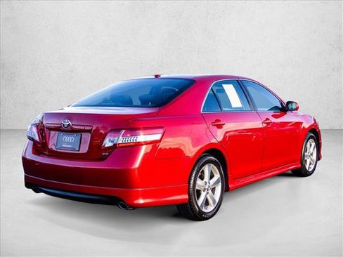Used 2011 Toyota Camry SE image 5