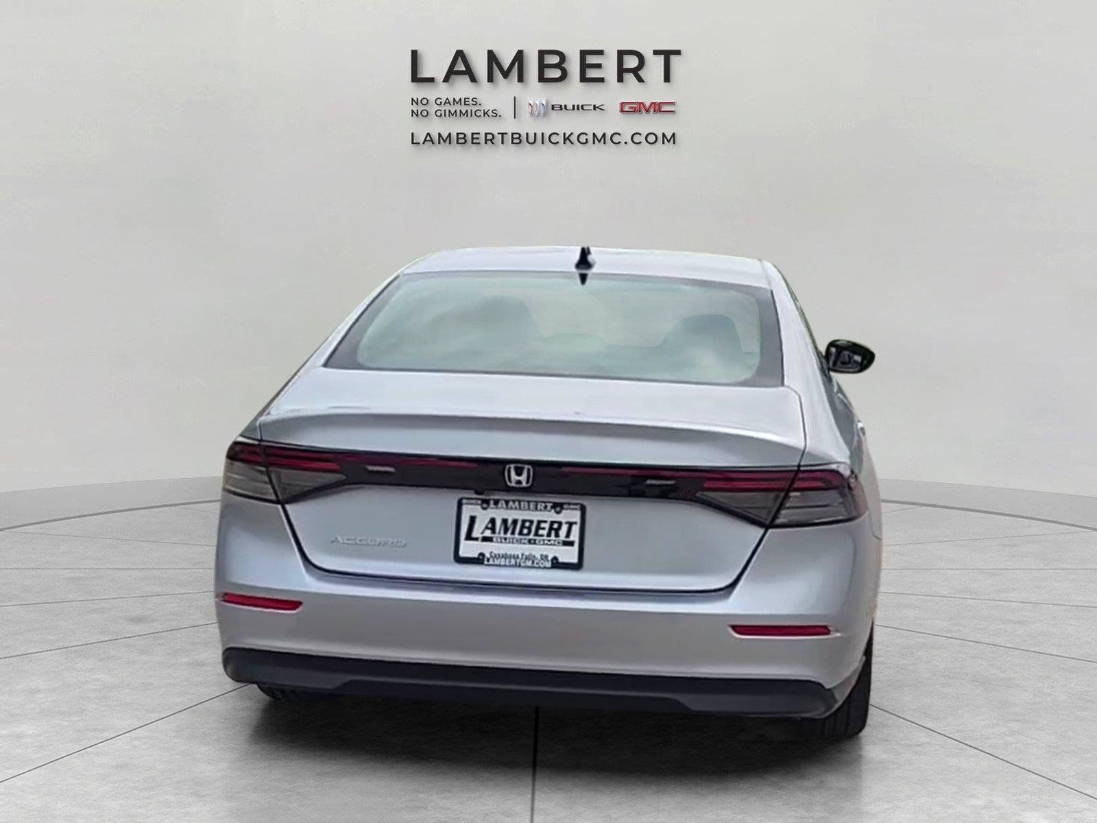 Used 2025 Honda Accord SE image 4