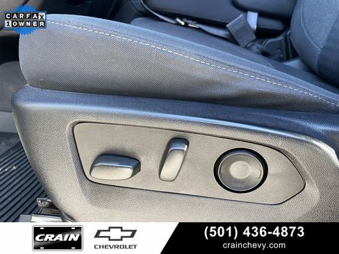 Used 2024 Chevrolet Silverado 2500 Custom w/ Custom Value Package image 10