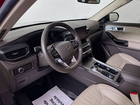 Used 2021 Ford Explorer Platinum w/ Equipment Group 601A image 10