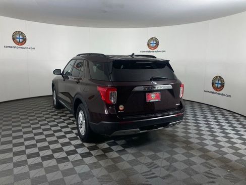 Used 2022 Ford Explorer XLT w/ Equipment Group 202A image 19