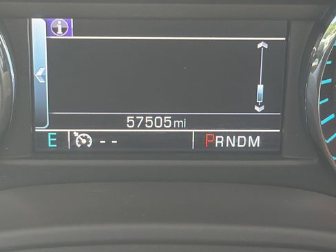 Used 2016 Chevrolet Suburban LT RWD image 32